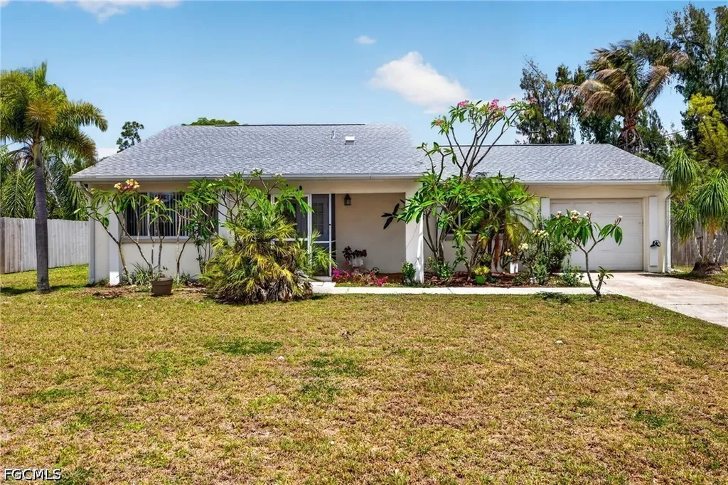 1705 NE 7th Street Cape Coral FL 33909