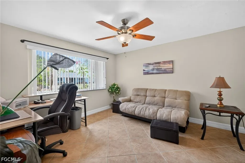 1705 NE 7th Street Cape Coral FL 33909