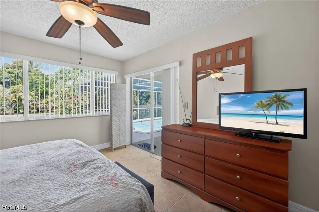 1705 NE 7th Street Cape Coral FL 33909