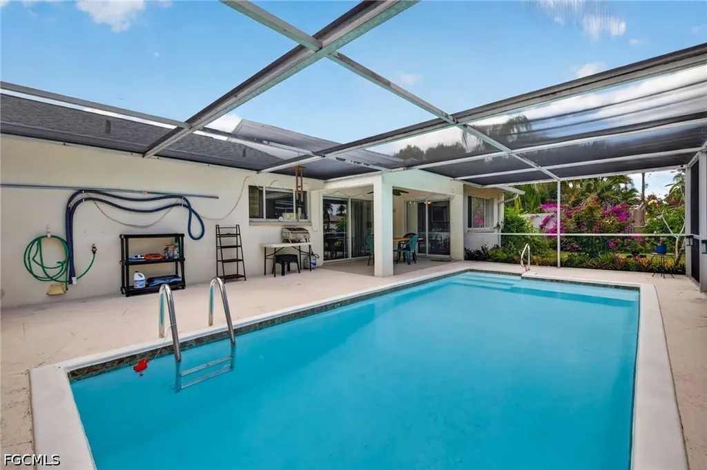 1705 NE 7th Street Cape Coral FL 33909