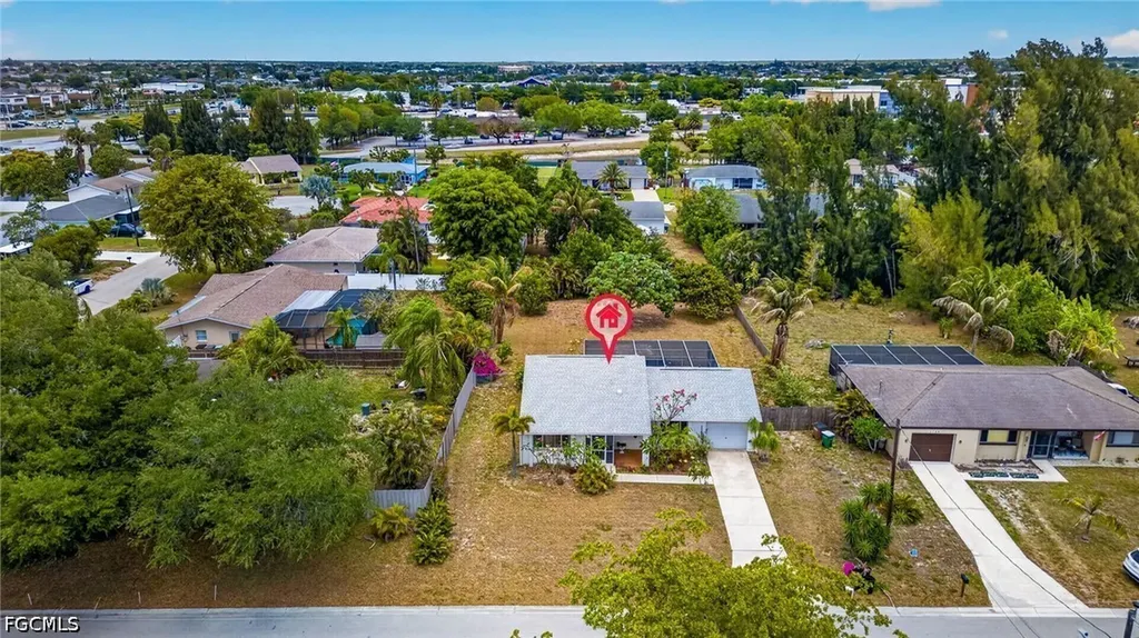 1705 NE 7th Street Cape Coral FL 33909