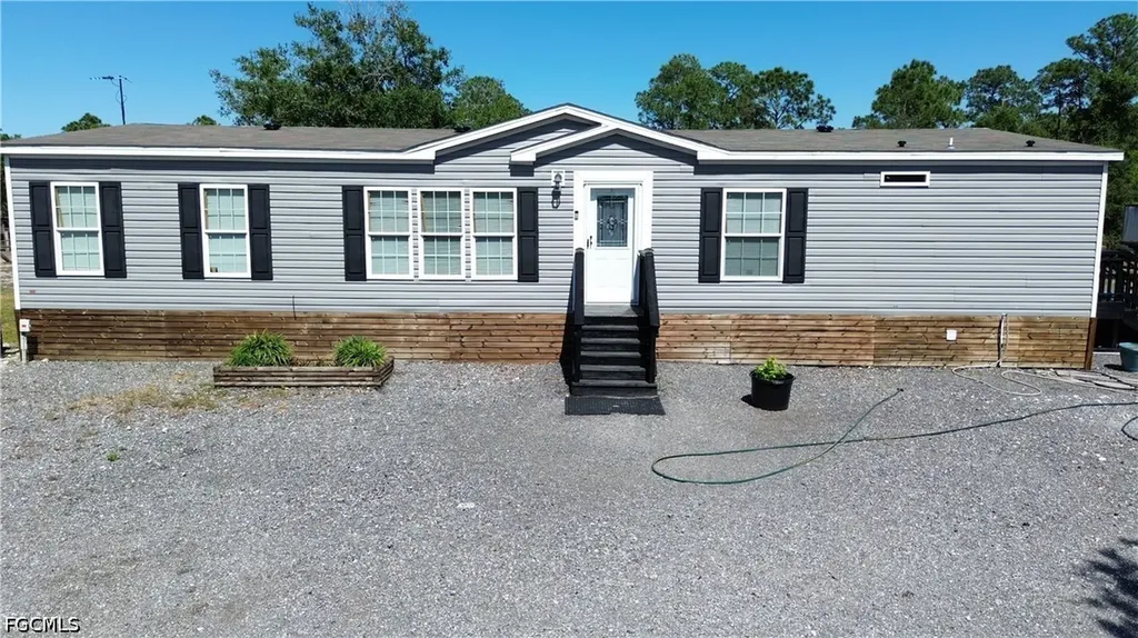 545 S Trebol Street Clewiston FL 33440