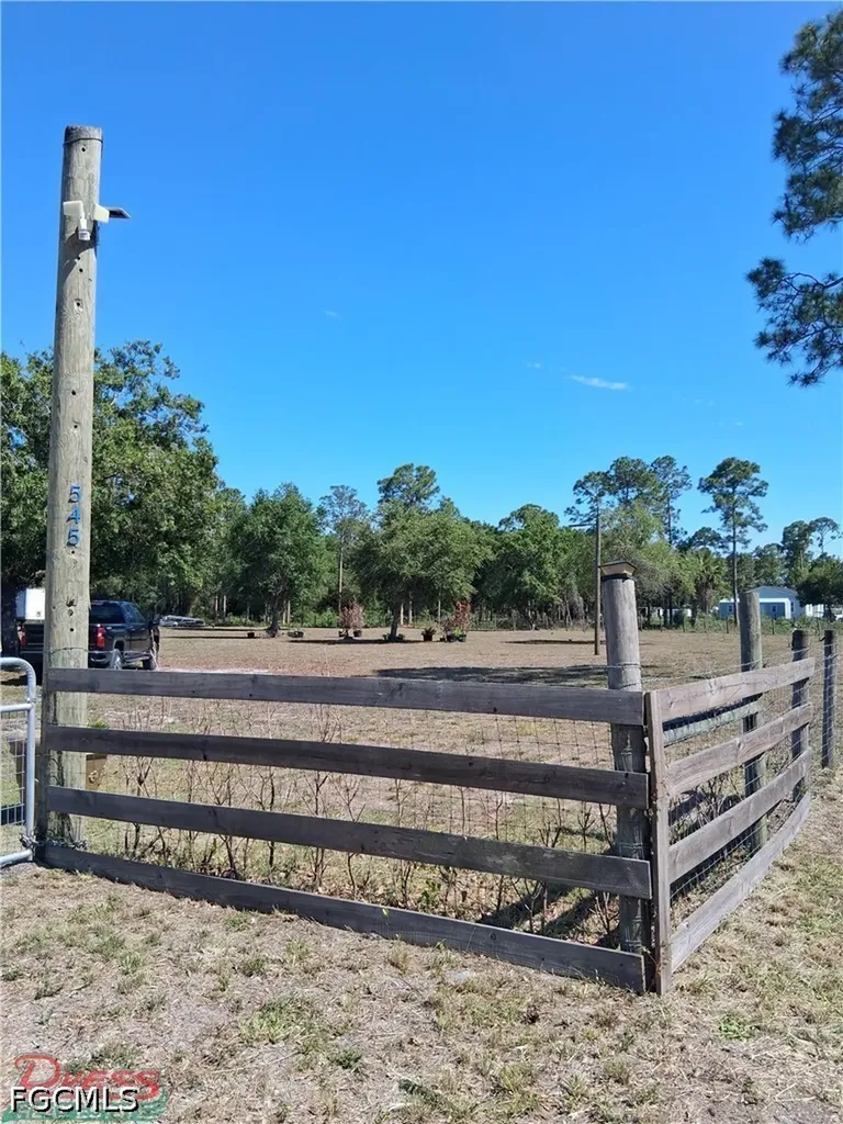 545 S Trebol Street Clewiston FL 33440