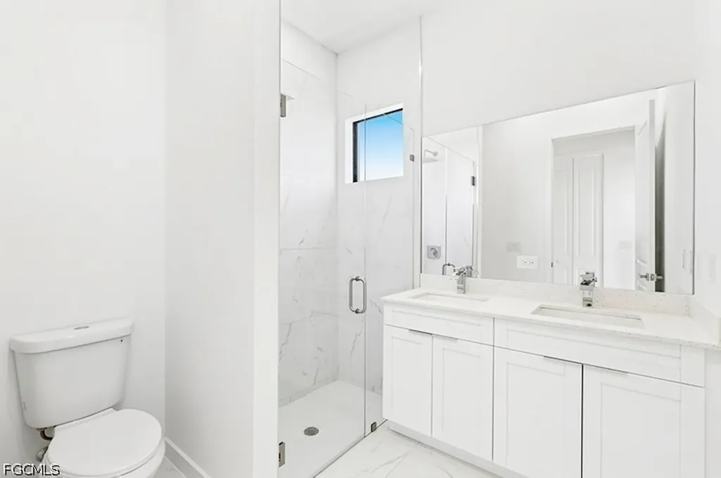 3927 NW 38th Street Cape Coral FL 33993