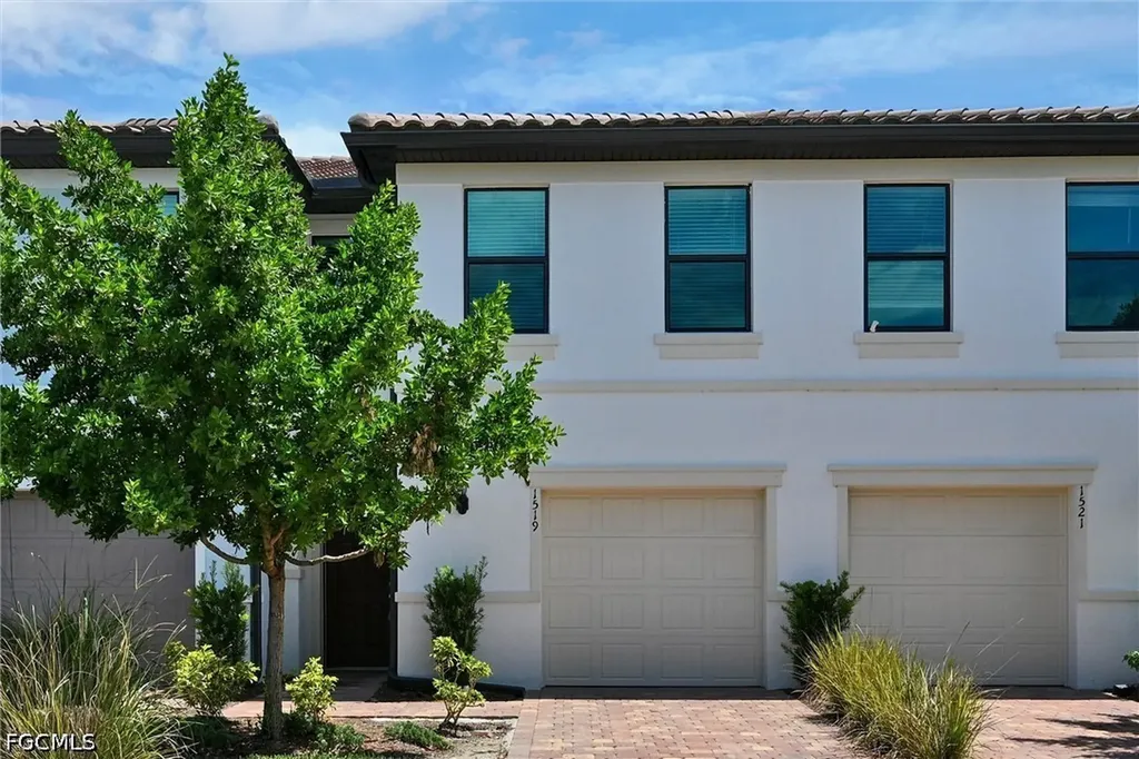 1519 Lake Jessup Circle Cape Coral FL 33909