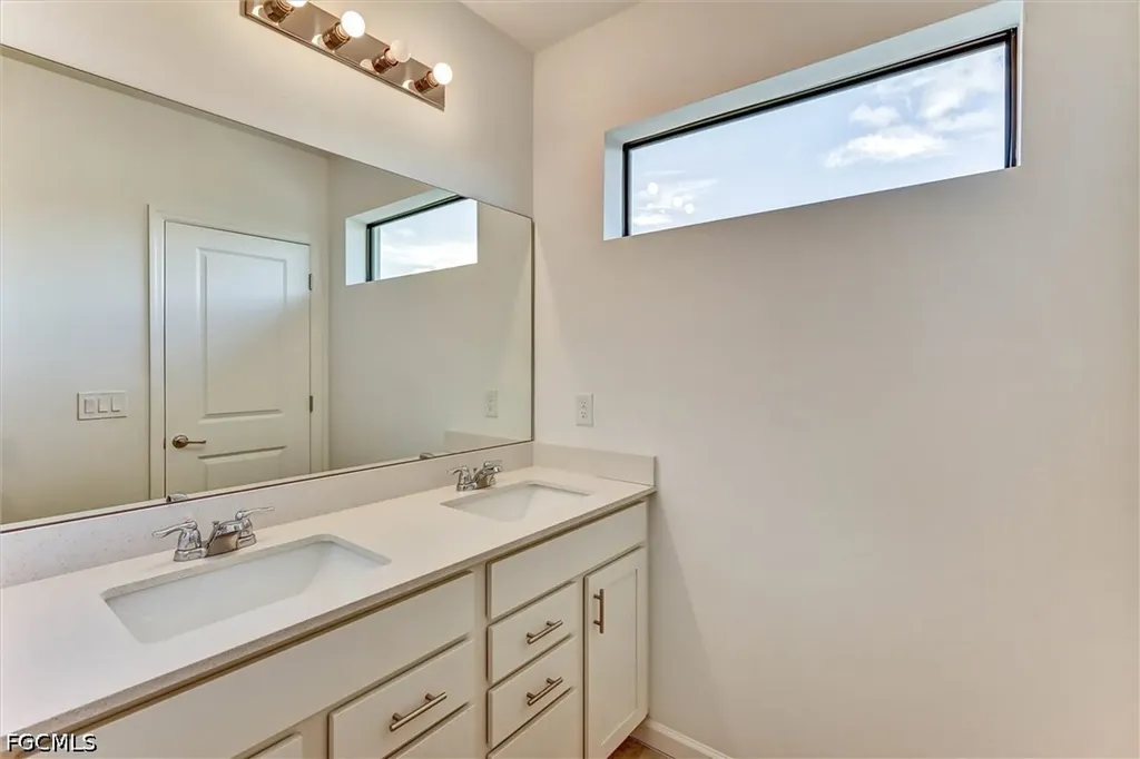 1519 Lake Jessup Circle Cape Coral FL 33909