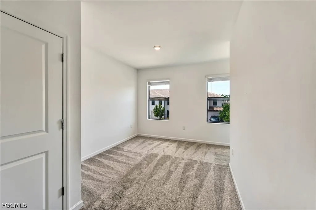 1519 Lake Jessup Circle Cape Coral FL 33909