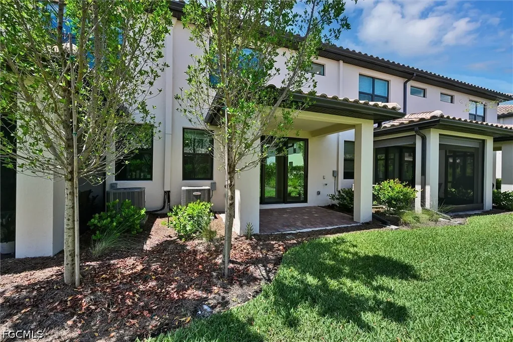 1519 Lake Jessup Circle Cape Coral FL 33909