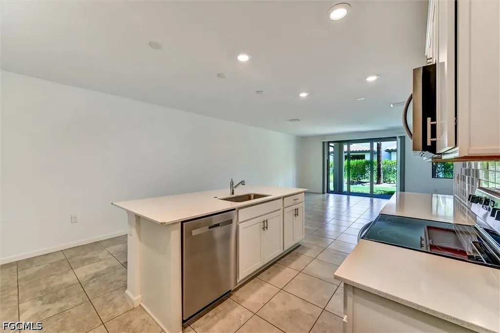 1519 Lake Jessup Circle Cape Coral FL 33909
