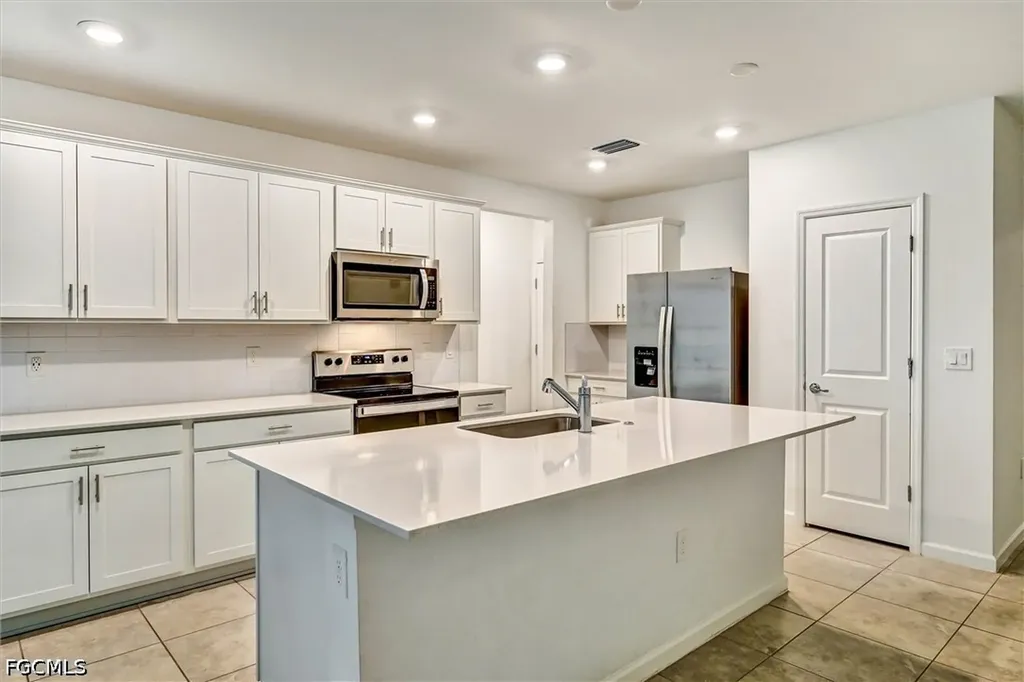 1519 Lake Jessup Circle Cape Coral FL 33909
