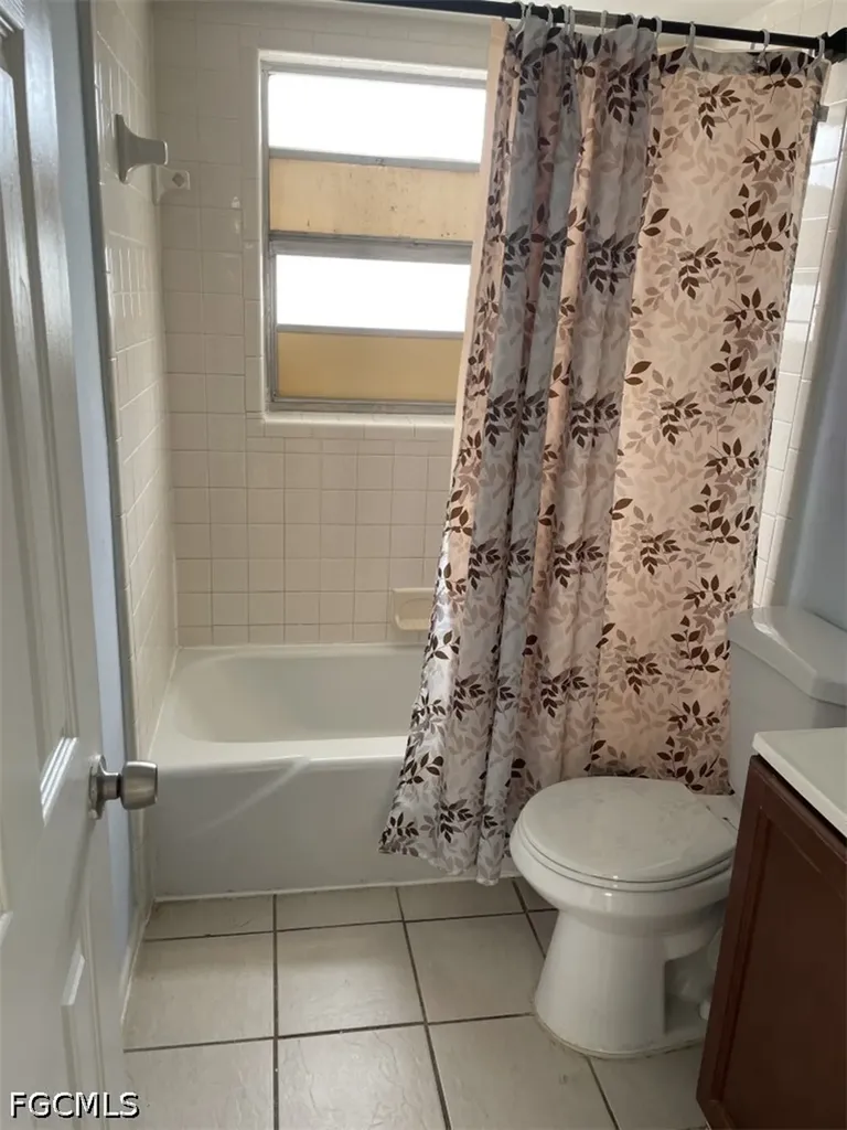 5621/5623 Fourth Avenue Fort Myers FL 33907