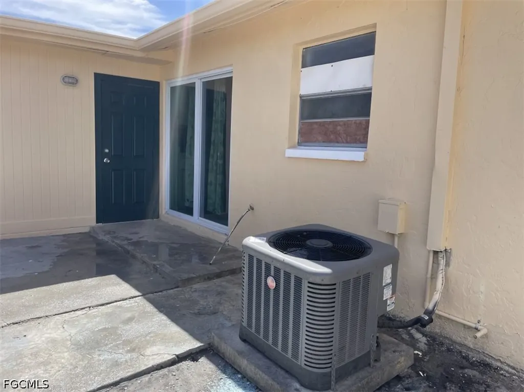 5621/5623 Fourth Avenue Fort Myers FL 33907