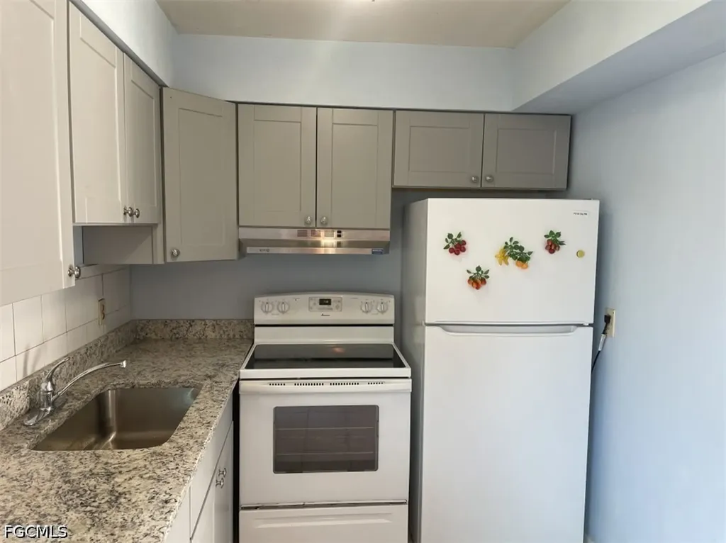 5621/5623 Fourth Avenue Fort Myers FL 33907