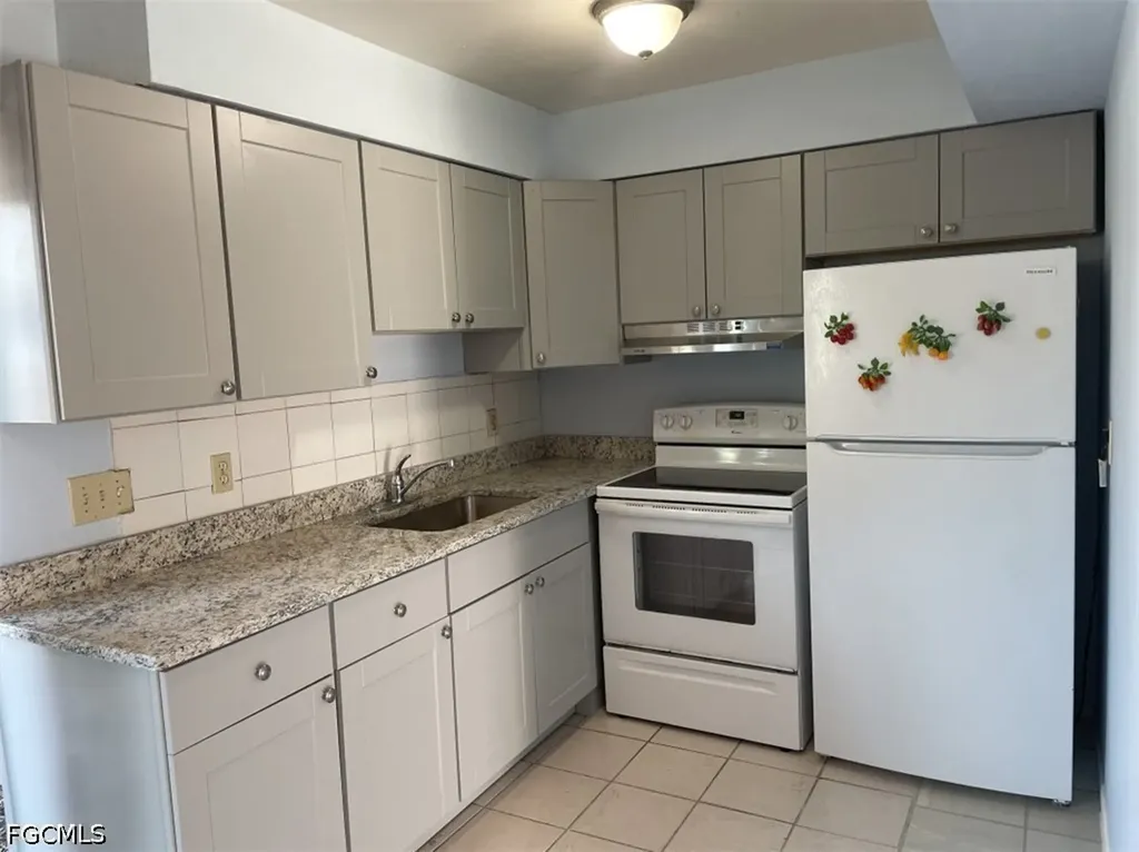 5621/5623 Fourth Avenue Fort Myers FL 33907