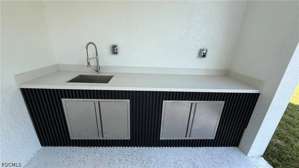 225 Chiquita Boulevard N Cape Coral FL 33993