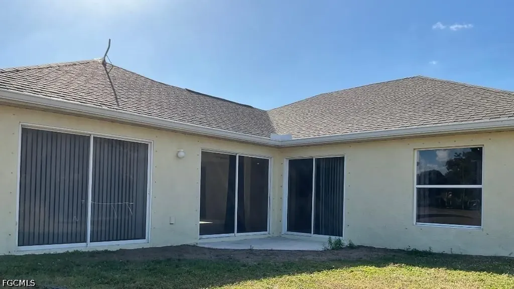 2323 NE 26th Street Cape Coral FL 33909