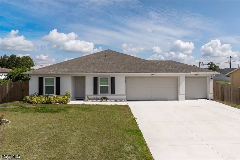 2706 9th Street SW Lehigh Acres FL 33976