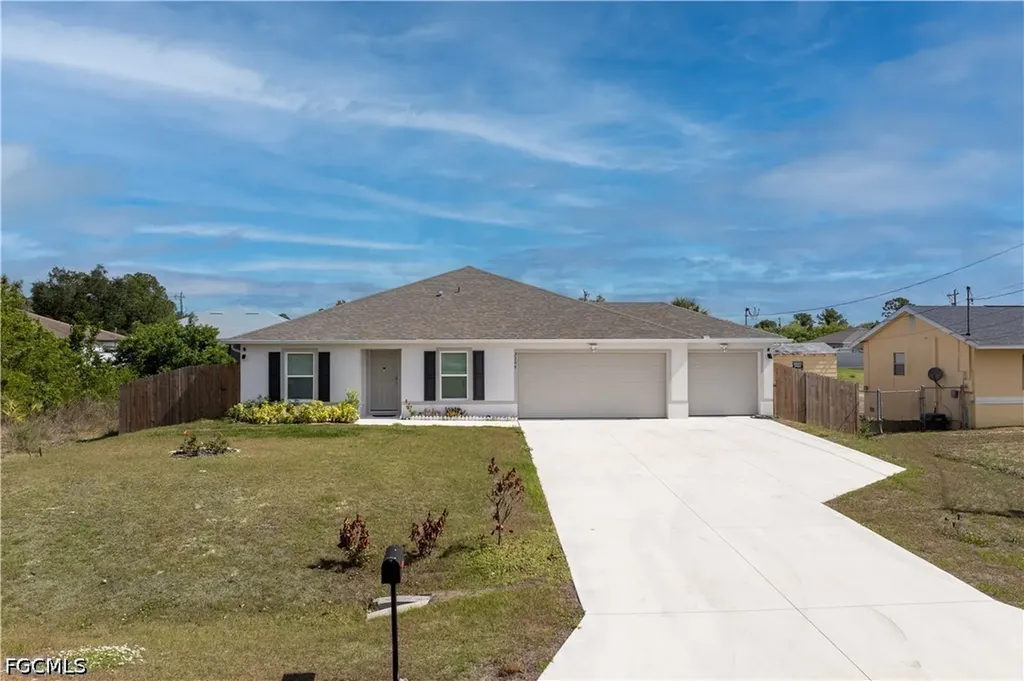 2706 9th Street SW Lehigh Acres FL 33976