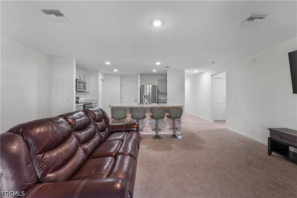 2706 9th Street SW Lehigh Acres FL 33976