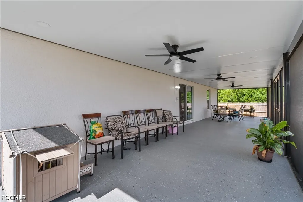2706 9th Street SW Lehigh Acres FL 33976
