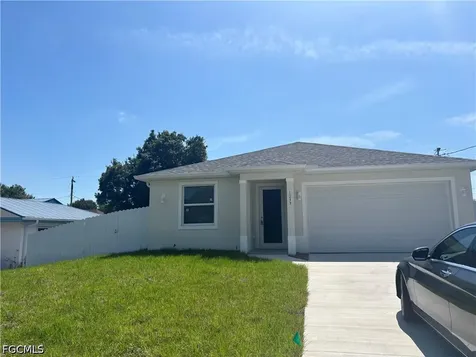 1299 Old Bridge Road North Fort Myers FL 33917