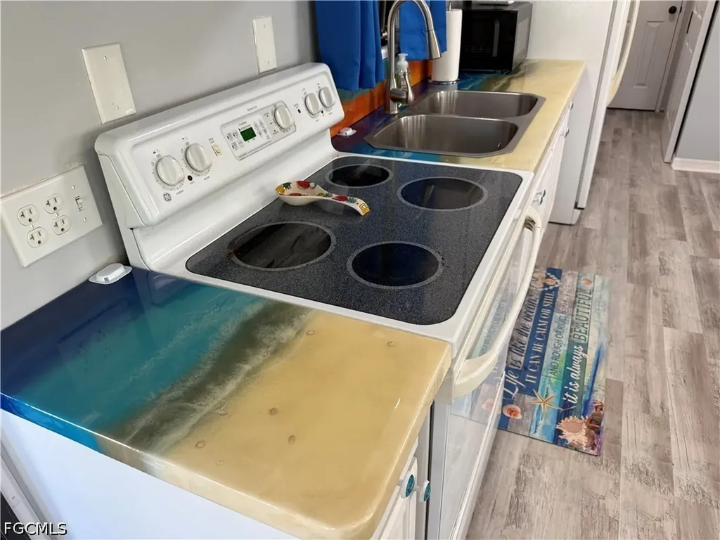 19681 Summerlin #395 Road Fort Myers FL 33908