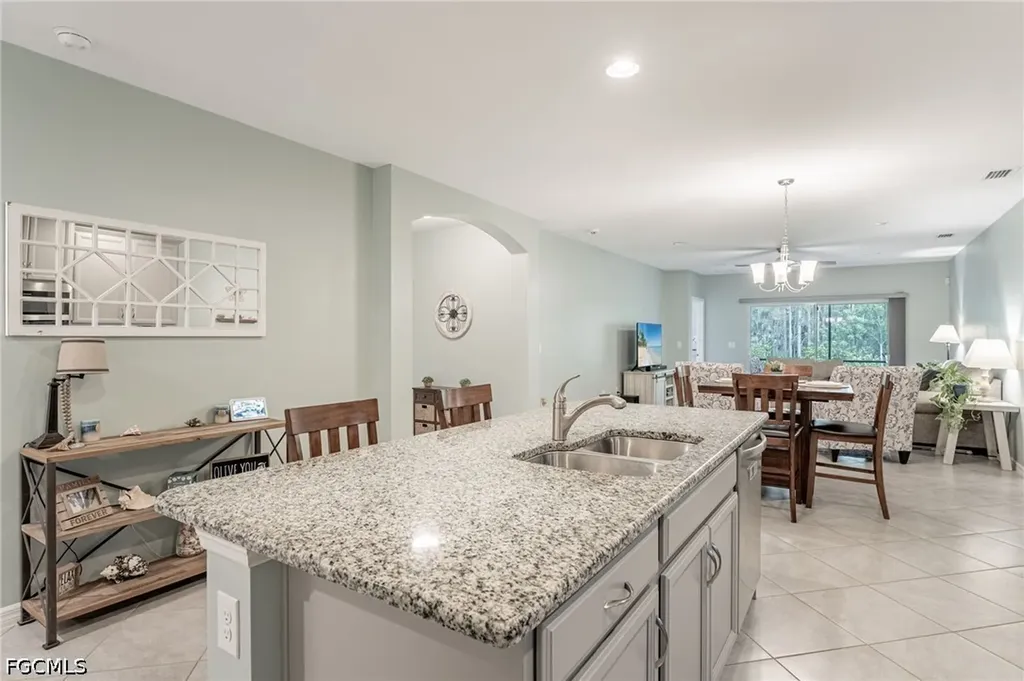 4334 Dutchess Park Road Fort Myers FL 33916