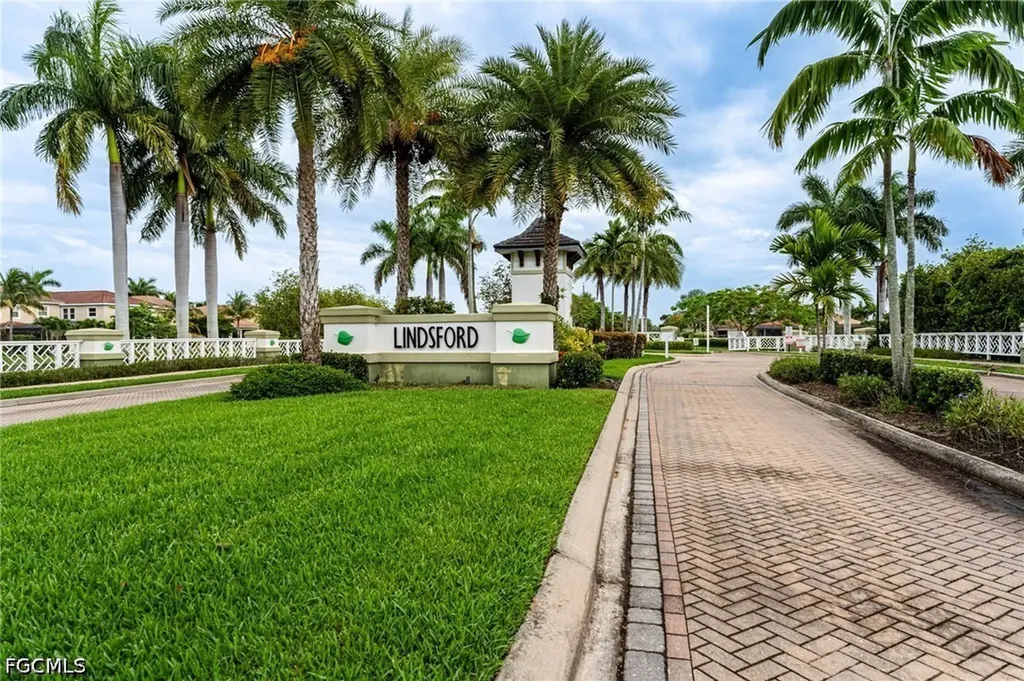 4334 Dutchess Park Road Fort Myers FL 33916