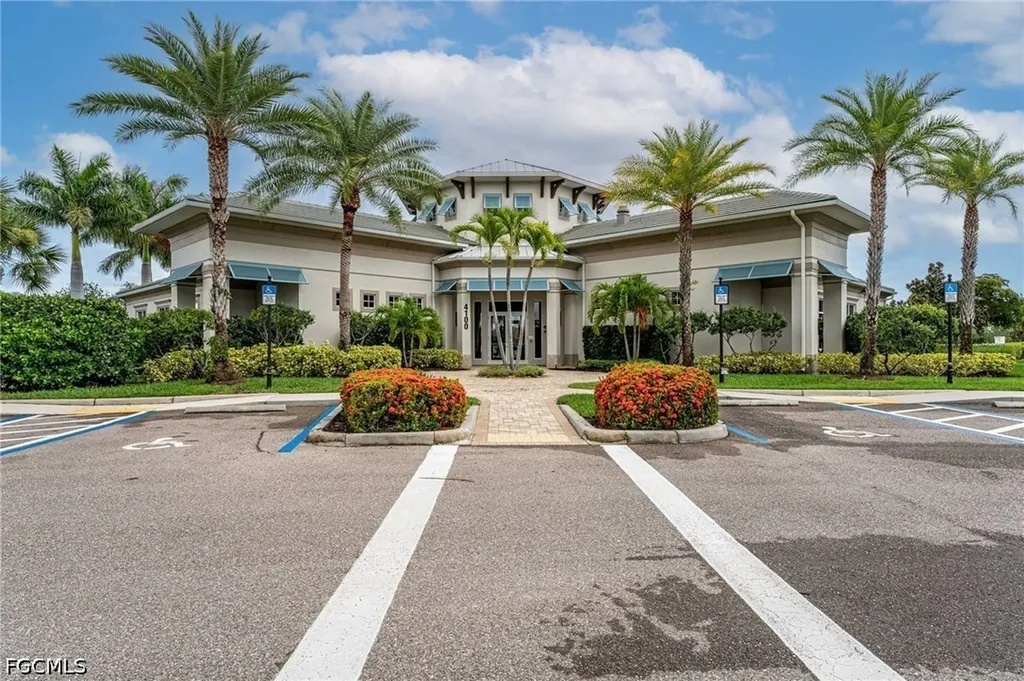 4334 Dutchess Park Road Fort Myers FL 33916