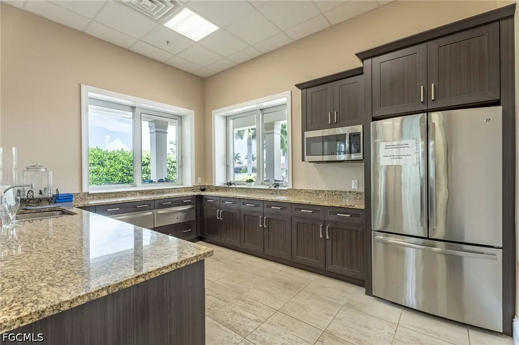 4334 Dutchess Park Road Fort Myers FL 33916