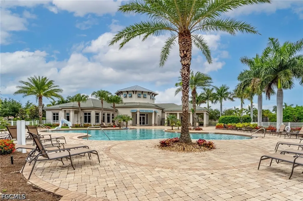 4334 Dutchess Park Road Fort Myers FL 33916
