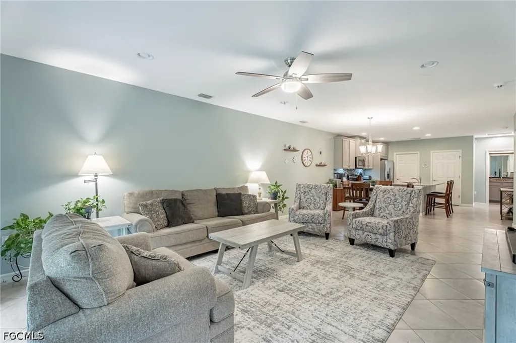 4334 Dutchess Park Road Fort Myers FL 33916