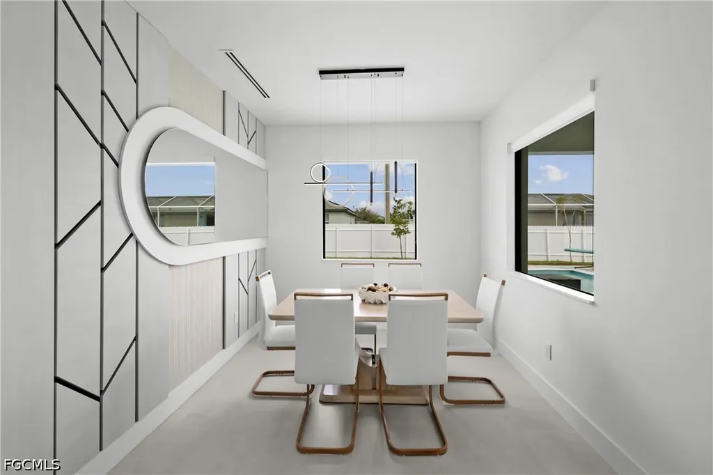 837 NE 6th Place Cape Coral FL 33909