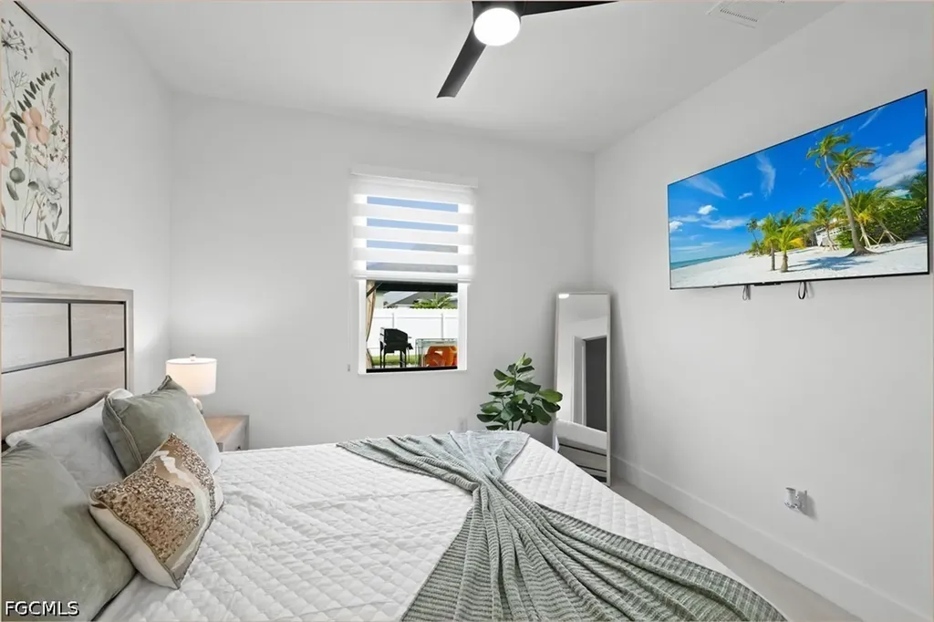 837 NE 6th Place Cape Coral FL 33909