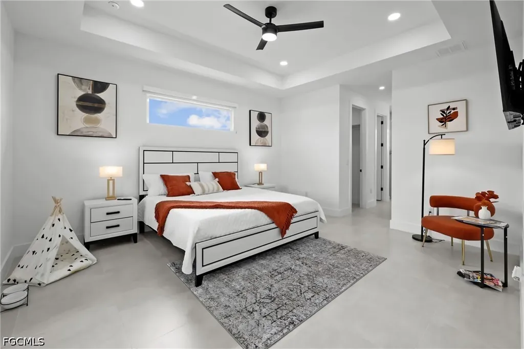 837 NE 6th Place Cape Coral FL 33909