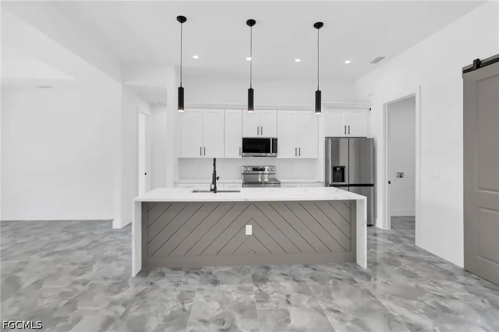 490 Christopher Court Labelle FL 33935
