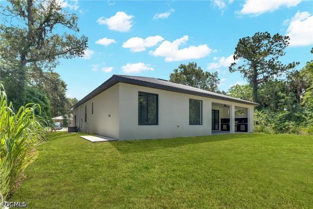 490 Christopher Court Labelle FL 33935