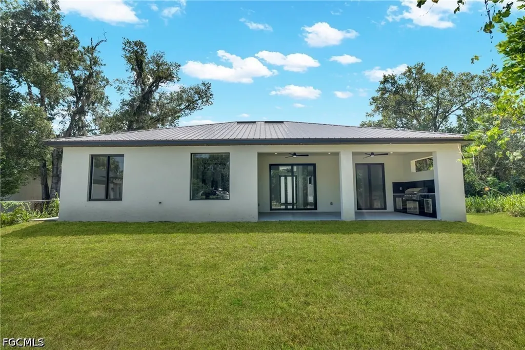 490 Christopher Court Labelle FL 33935