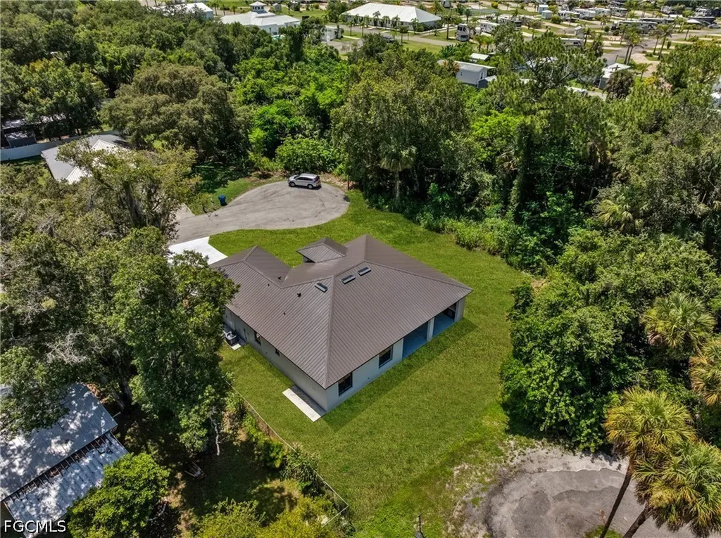 490 Christopher Court Labelle FL 33935