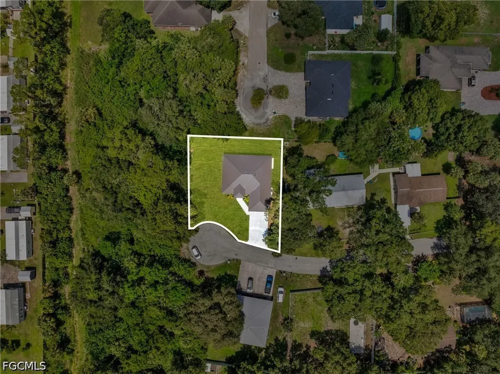 490 Christopher Court Labelle FL 33935
