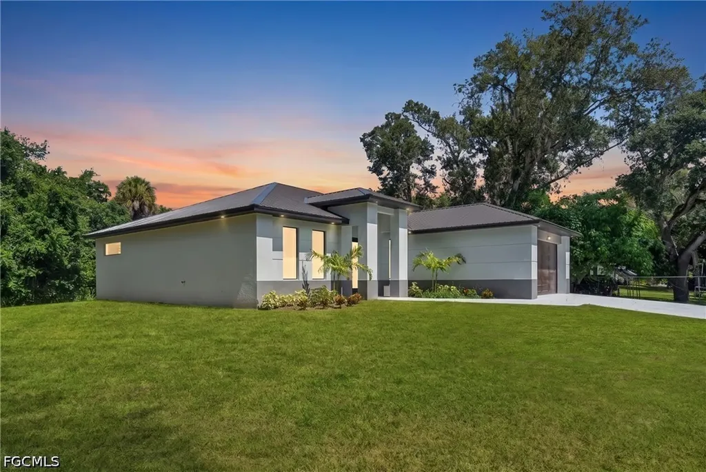 490 Christopher Court Labelle FL 33935