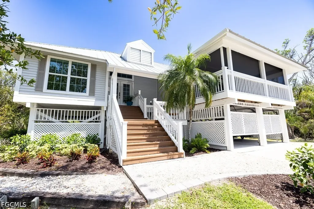 207 Daniel Drive Sanibel FL 33957