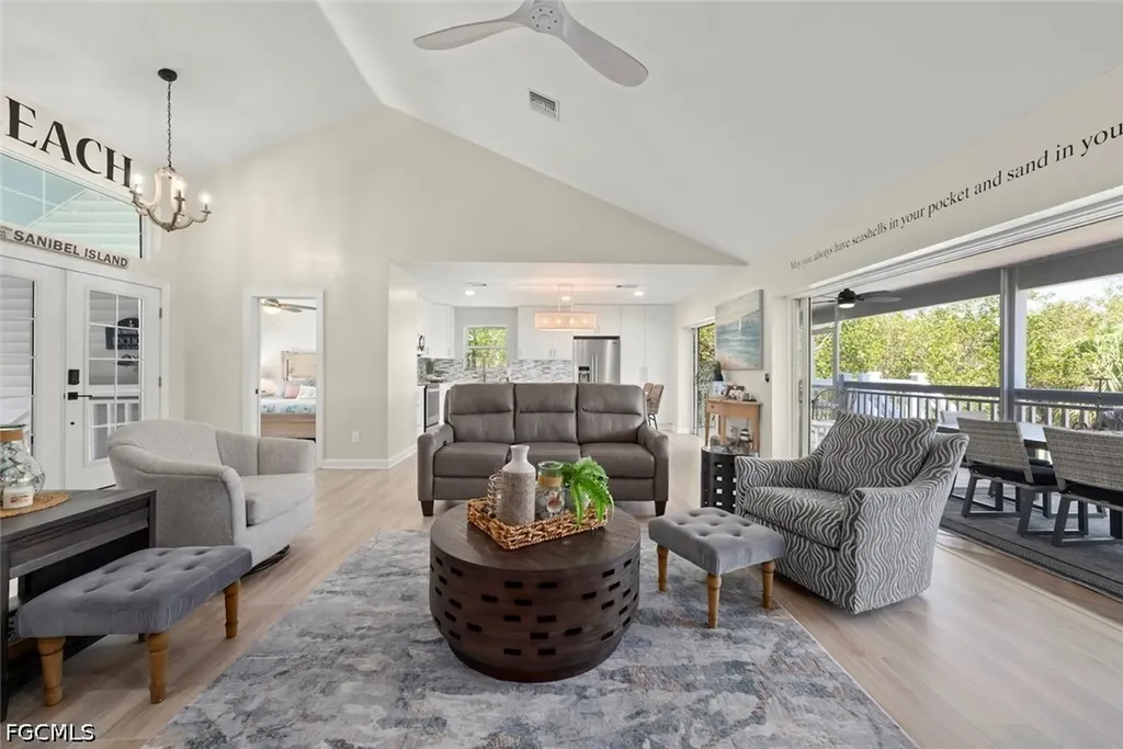 207 Daniel Drive Sanibel FL 33957