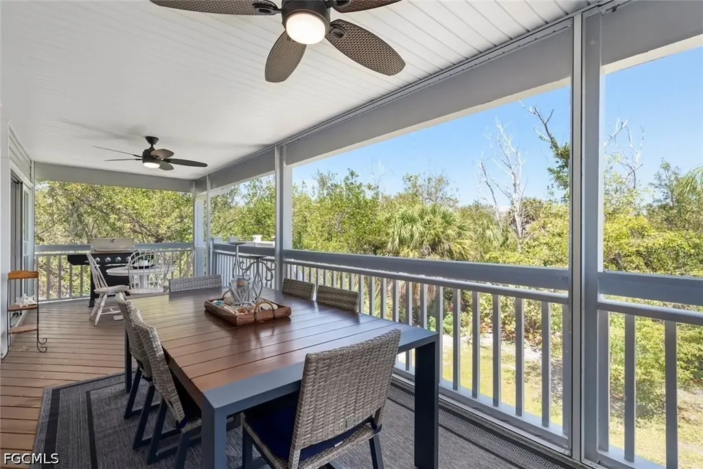 207 Daniel Drive Sanibel FL 33957
