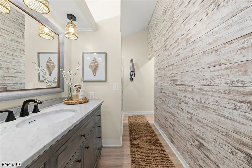 207 Daniel Drive Sanibel FL 33957