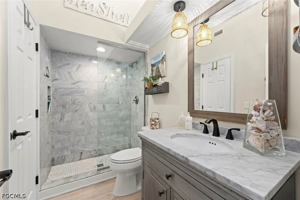 207 Daniel Drive Sanibel FL 33957