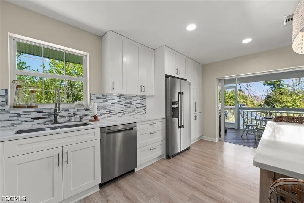 207 Daniel Drive Sanibel FL 33957