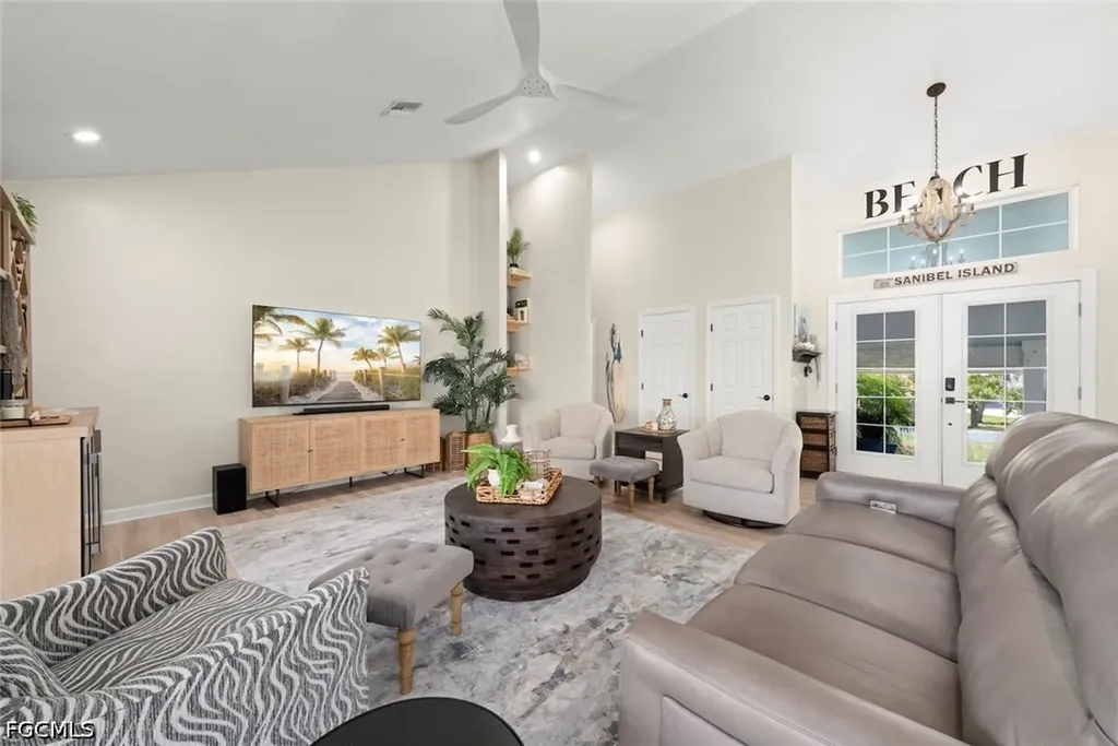 207 Daniel Drive Sanibel FL 33957