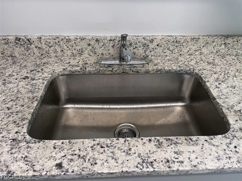5625/5627 Fourth Avenue Fort Myers FL 33907