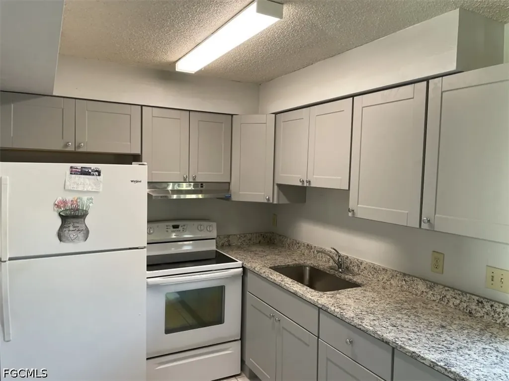 5625/5627 Fourth Avenue Fort Myers FL 33907